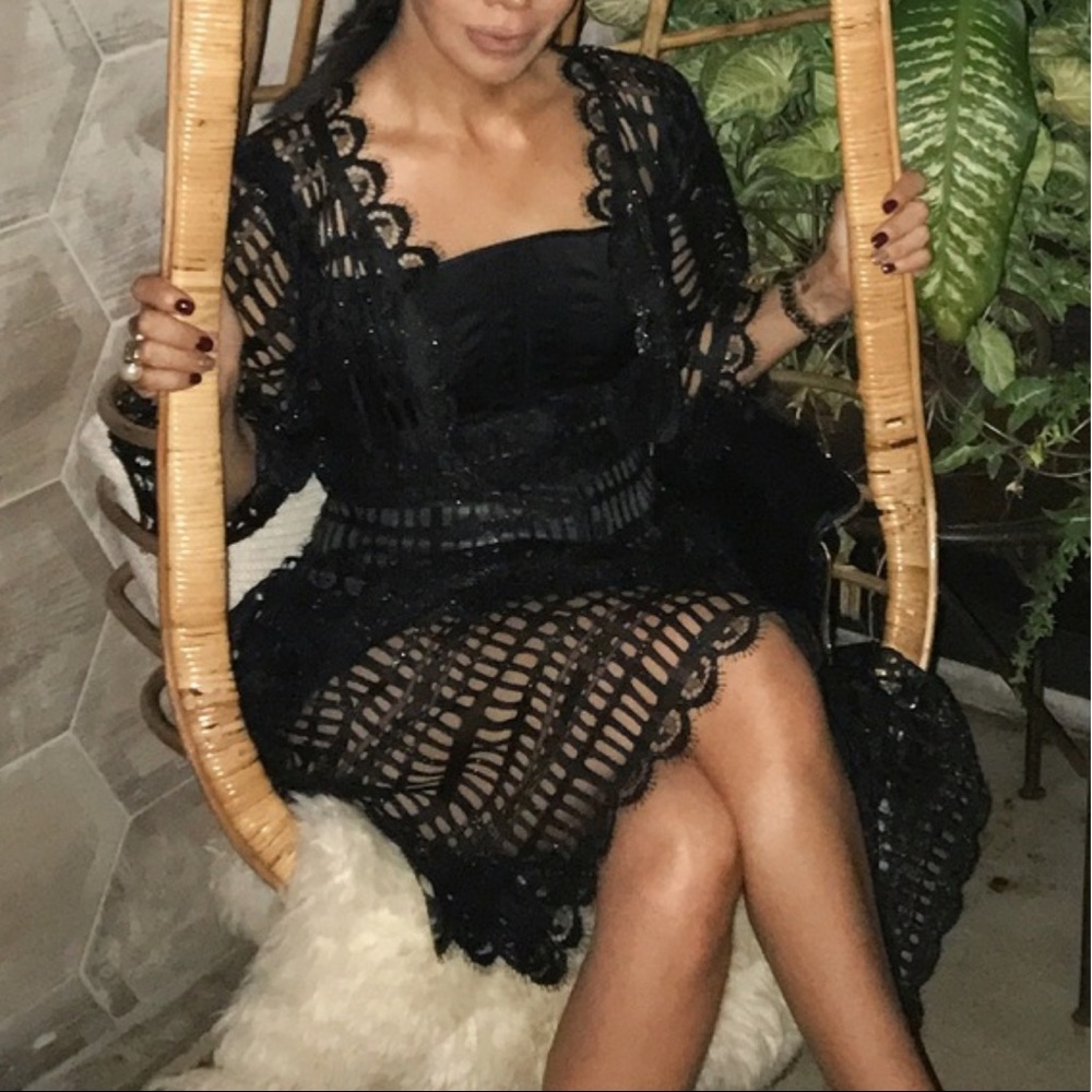 CHANEL DRESS - Picture 4 of 8